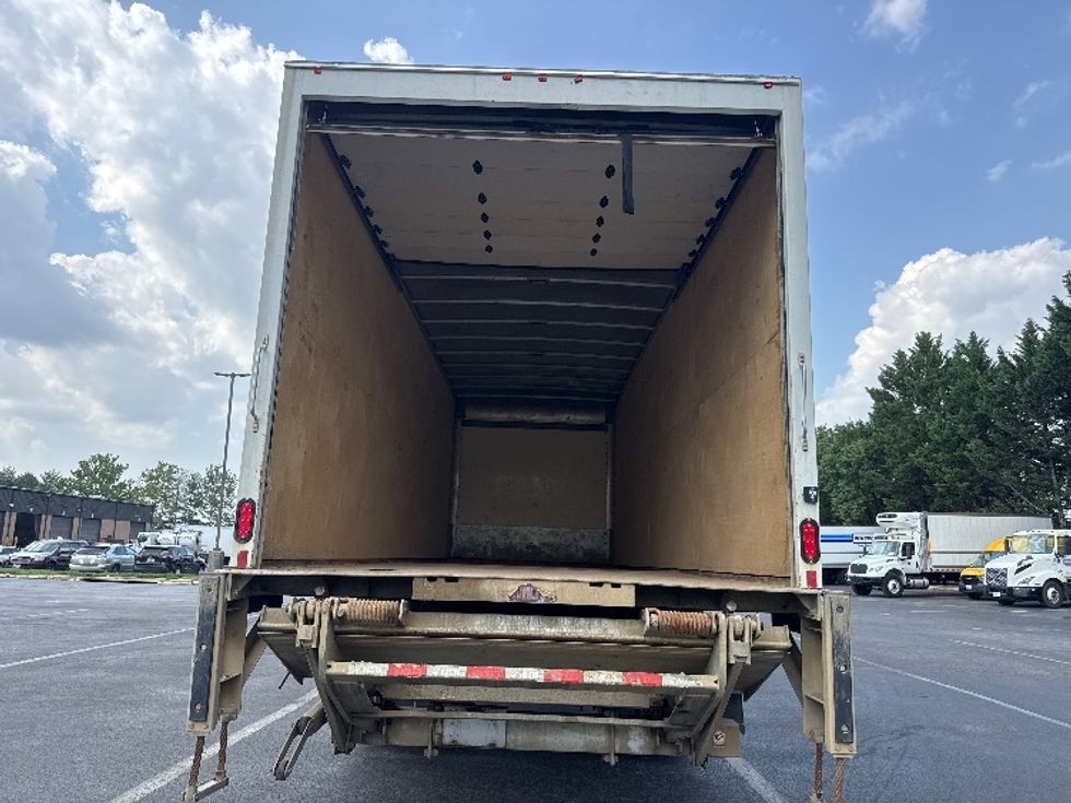 Medium Duty Box Truck-Light and Medium Duty Trucks-International-2020-MV607-Capitol Heights-MD-120,895\n\t\tmiles-$ 61,250 - Image 8