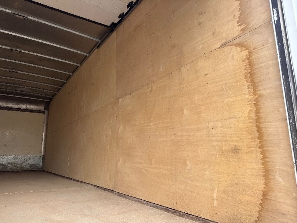 Medium Duty Box Truck-Light and Medium Duty Trucks-International-2020-MV607-Capitol Heights-MD-120,895\n\t\tmiles-$ 61,250 - Image 12