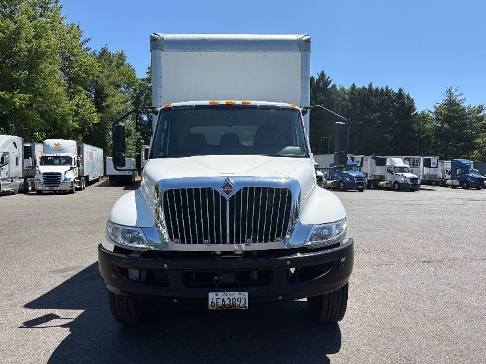 Medium Duty Box Truck-Light and Medium Duty Trucks-International-2020-MV607-Capitol Heights-MD-144,828\n\t\tmiles-$ 55,750 - Image 2