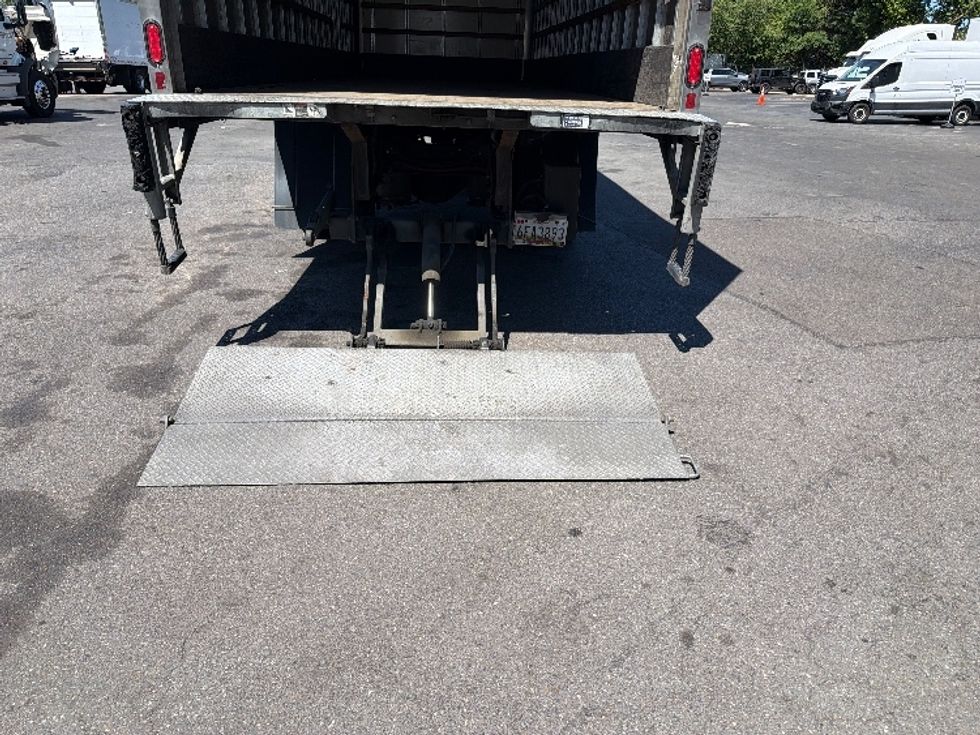 Medium Duty Box Truck-Light and Medium Duty Trucks-International-2020-MV607-Capitol Heights-MD-144,828\n\t\tmiles-$ 55,750 - Image 9