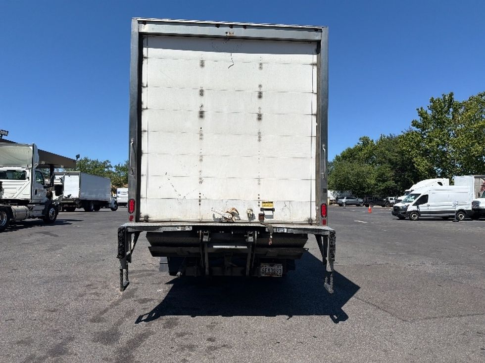 Medium Duty Box Truck-Light and Medium Duty Trucks-International-2020-MV607-Capitol Heights-MD-144,828\n\t\tmiles-$ 55,750 - Image 7