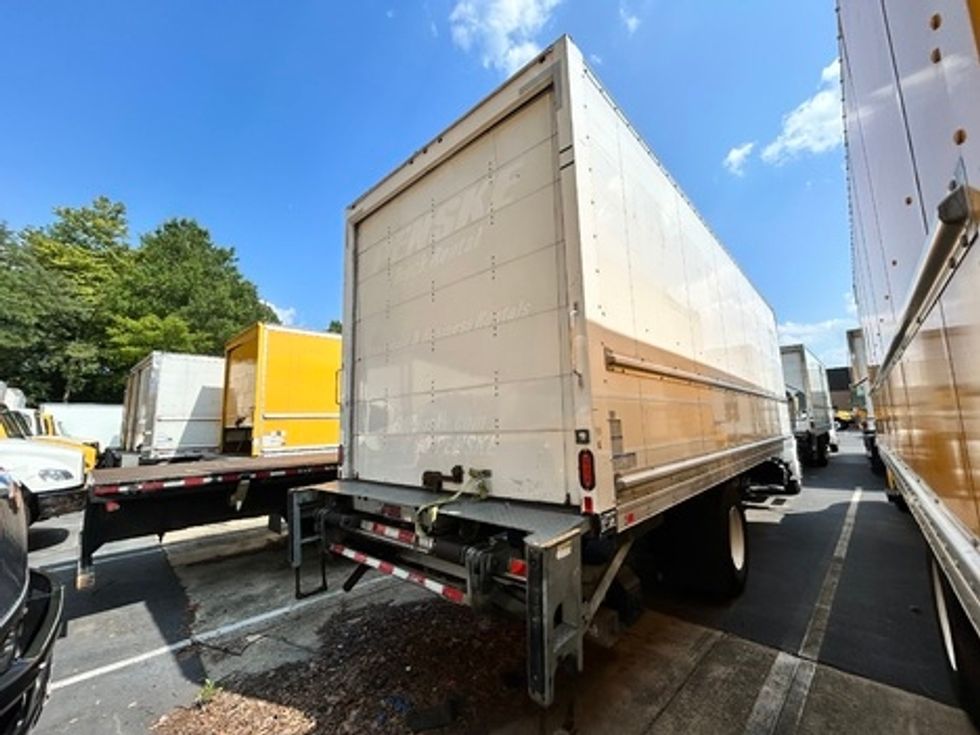 Medium Duty Box Truck-Light and Medium Duty Trucks-International-2020-MV607-Capitol Heights-MD-165,216\n\t\tmiles-$ 50,750 - Image 4