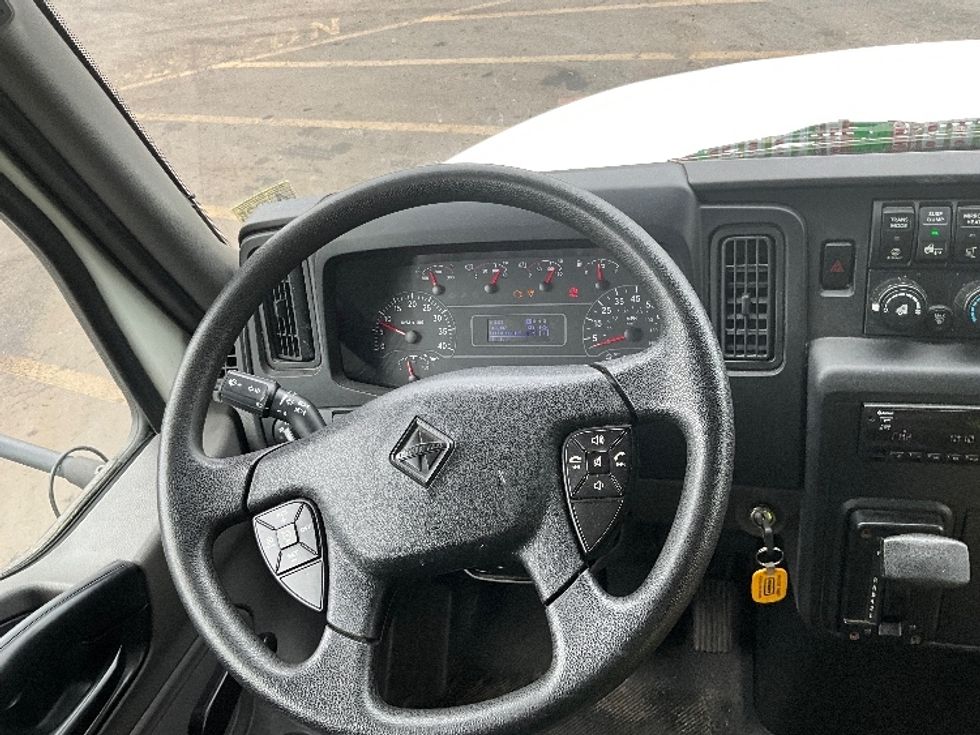 Medium Duty Box Truck-Light and Medium Duty Trucks-International-2020-MV607-Capitol Heights-MD-165,216\n\t\tmiles-$ 50,750 - Image 15