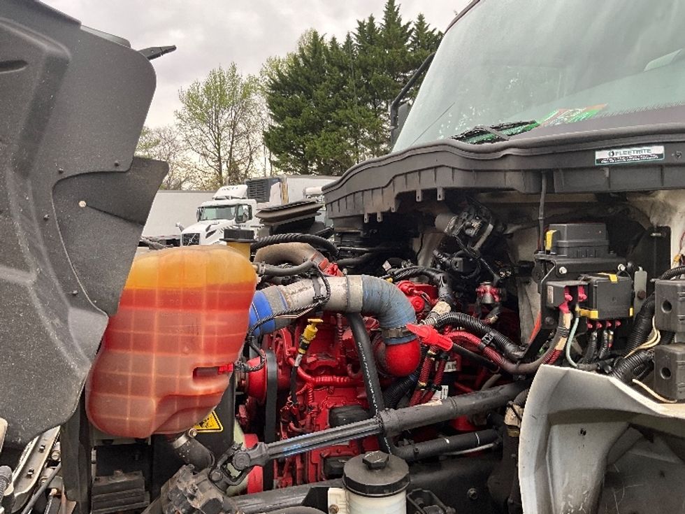 Medium Duty Box Truck-Light and Medium Duty Trucks-International-2020-MV607-Capitol Heights-MD-165,216\n\t\tmiles-$ 50,750 - Image 22