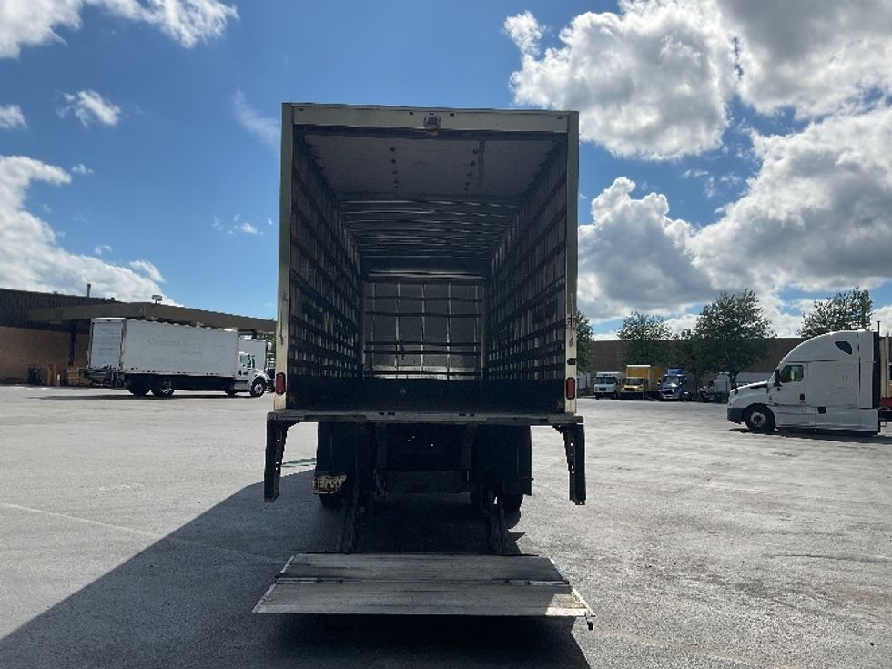 Medium Duty Box Truck-Light and Medium Duty Trucks-International-2020-MV607-Capitol Heights-MD-212,813\n\t\tmiles-$ 44,750 - Image 9