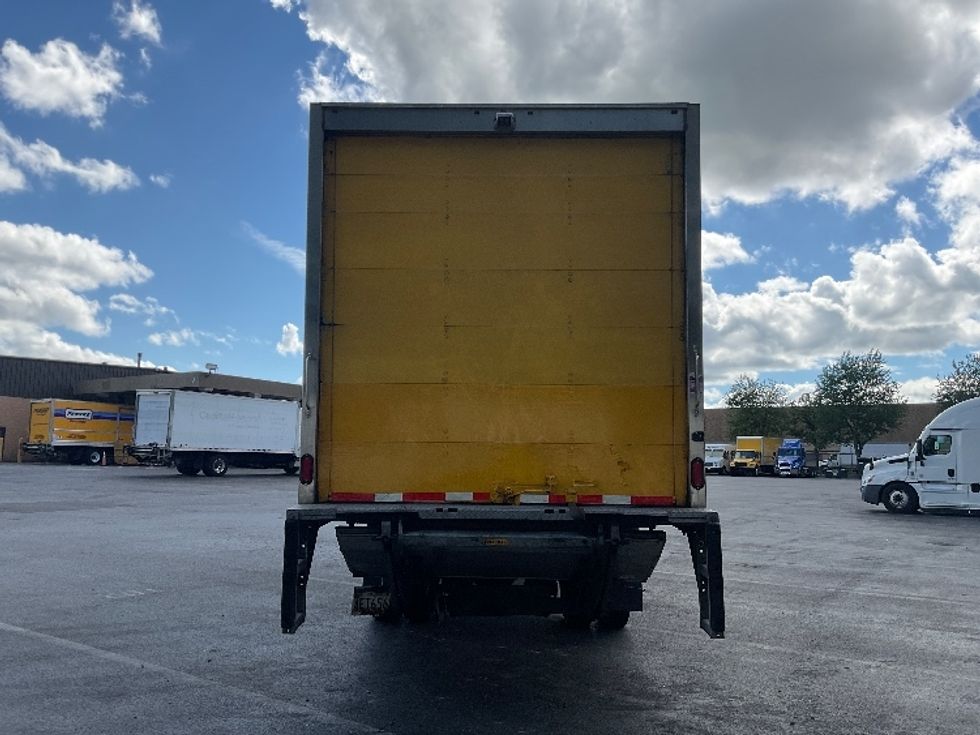 Medium Duty Box Truck-Light and Medium Duty Trucks-International-2020-MV607-Capitol Heights-MD-212,813\n\t\tmiles-$ 44,750 - Image 7