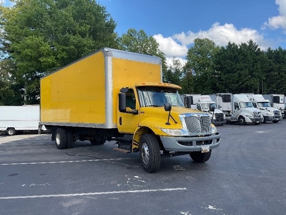 Medium Duty Box Truck-Light and Medium Duty Trucks-International-2020-MV607-Capitol Heights-MD-212,813\n\t\tmiles-$ 44,750 - Image 1