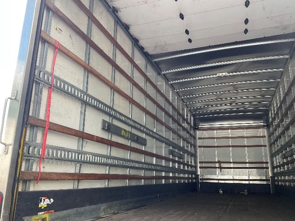 Medium Duty Box Truck-Light and Medium Duty Trucks-International-2020-MV607-Capitol Heights-MD-212,813\n\t\tmiles-$ 44,750 - Image 11