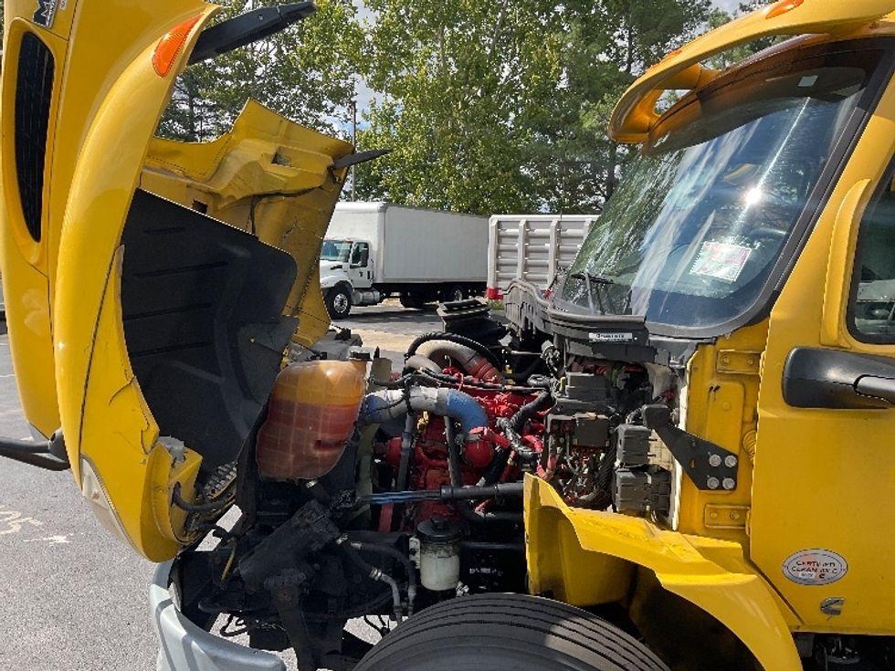 Medium Duty Box Truck-Light and Medium Duty Trucks-International-2020-MV607-Capitol Heights-MD-212,813\n\t\tmiles-$ 44,750 - Image 22