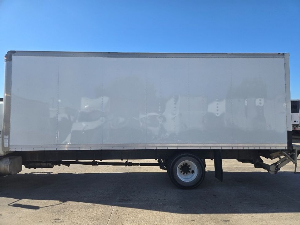 Medium Duty Box Truck-Light and Medium Duty Trucks-International-2020-MV607-Carrollton-TX-225,928\n\t\tmiles-$ 38,750 - Image 25