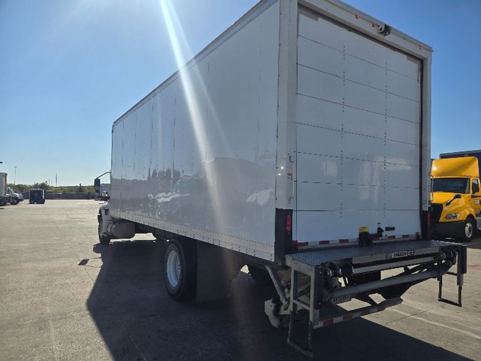 Medium Duty Box Truck-Light and Medium Duty Trucks-International-2020-MV607-Carrollton-TX-225,928\n\t\tmiles-$ 38,750 - Image 6