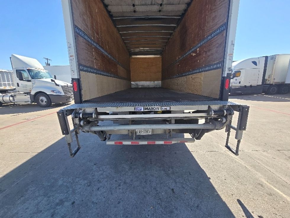 Medium Duty Box Truck-Light and Medium Duty Trucks-International-2020-MV607-Carrollton-TX-225,928\n\t\tmiles-$ 38,750 - Image 9