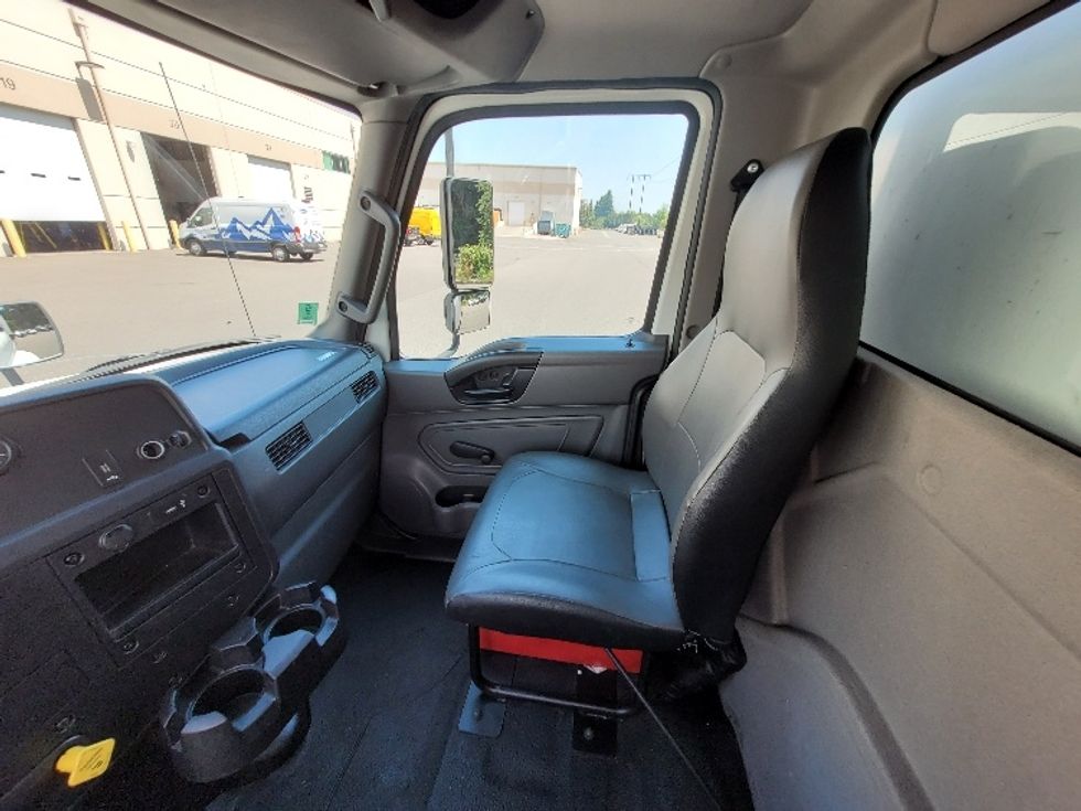 Medium Duty Box Truck-Light and Medium Duty Trucks-International-2020-MV607-Centralia-WA-236,651\n\t\tmiles-$ 44,750 - Image 16