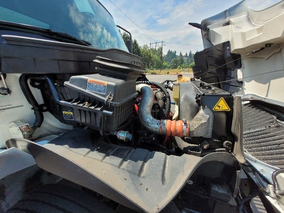 Medium Duty Box Truck-Light and Medium Duty Trucks-International-2020-MV607-Centralia-WA-236,651\n\t\tmiles-$ 44,750 - Image 20