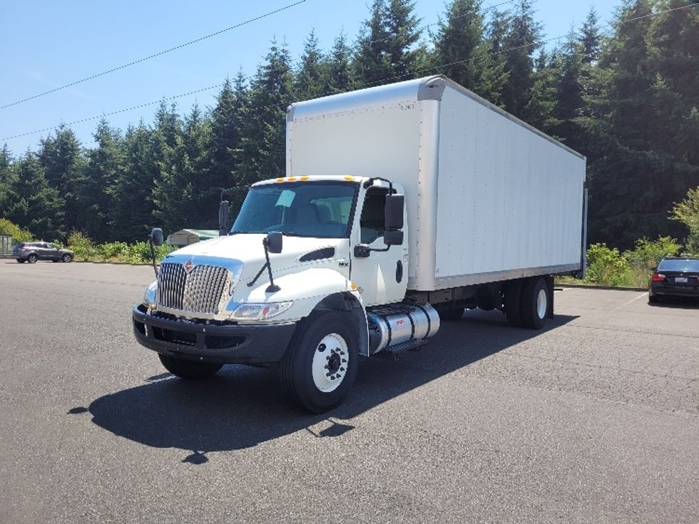 Medium Duty Box Truck-Light and Medium Duty Trucks-International-2020-MV607-Centralia-WA-236,651\n\t\tmiles-$ 44,750 - Image 3