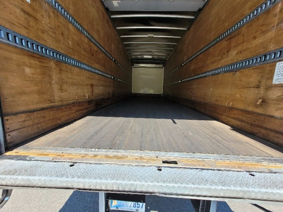 Medium Duty Box Truck-Light and Medium Duty Trucks-International-2020-MV607-Centralia-WA-236,651\n\t\tmiles-$ 44,750 - Image 9