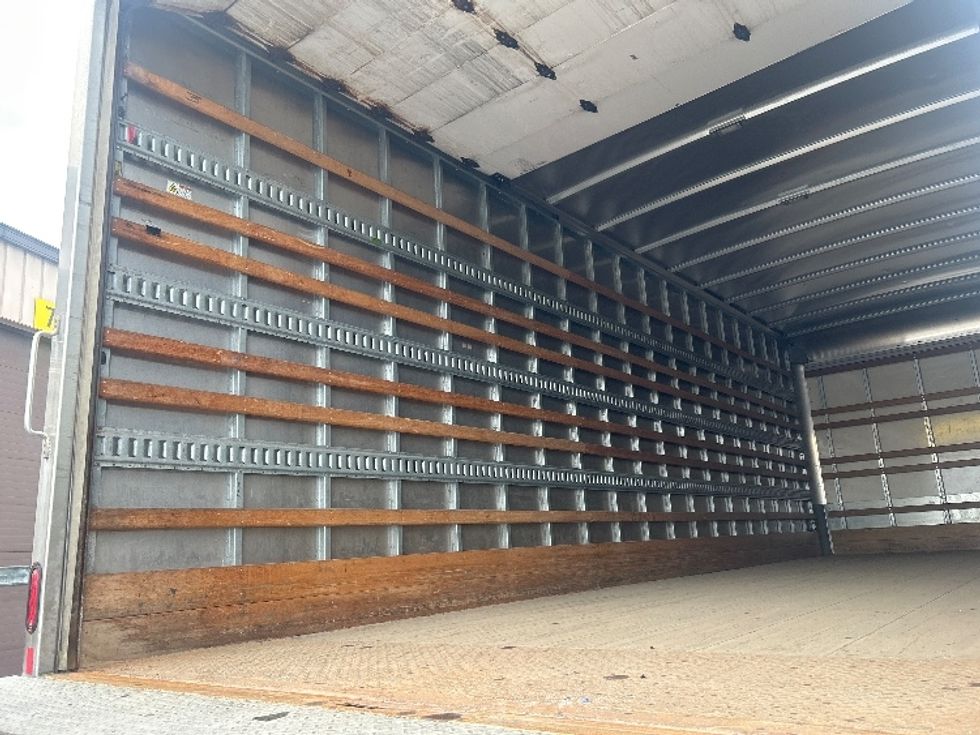 Medium Duty Box Truck-Light and Medium Duty Trucks-International-2020-MV607-Chicopee-MA-176,155\n\t\tmiles-$ 52,500 - Image 11