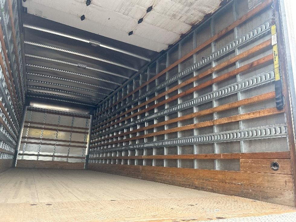 Medium Duty Box Truck-Light and Medium Duty Trucks-International-2020-MV607-Chicopee-MA-176,155\n\t\tmiles-$ 52,500 - Image 12