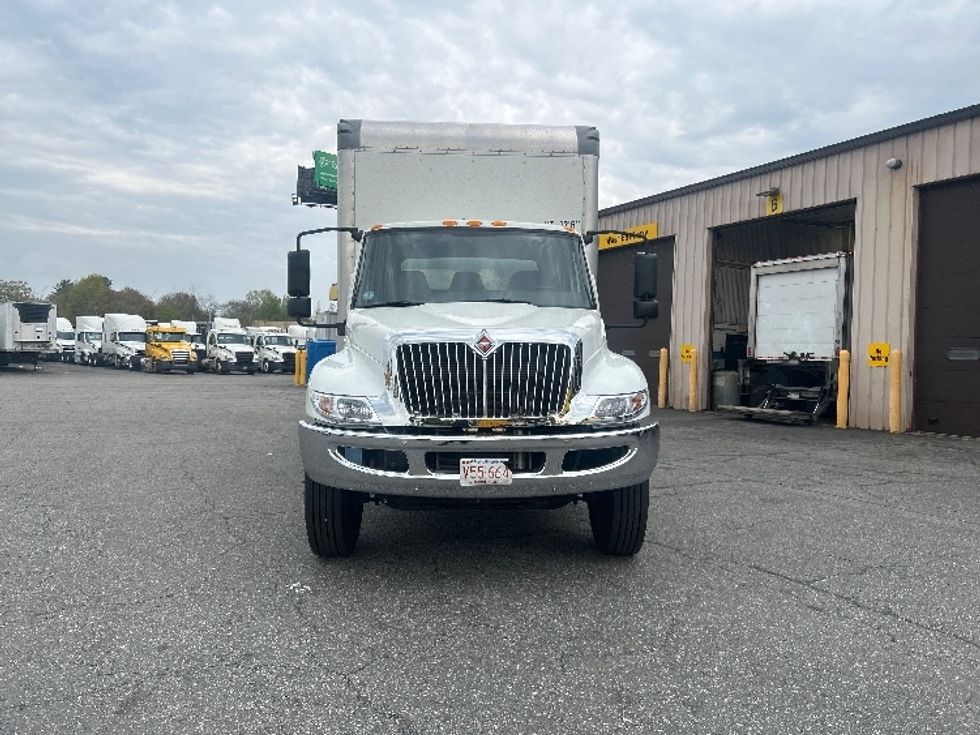 Medium Duty Box Truck-Light and Medium Duty Trucks-International-2020-MV607-Chicopee-MA-176,155\n\t\tmiles-$ 52,500 - Image 2
