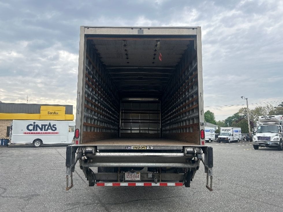 Medium Duty Box Truck-Light and Medium Duty Trucks-International-2020-MV607-Chicopee-MA-176,155\n\t\tmiles-$ 52,500 - Image 8