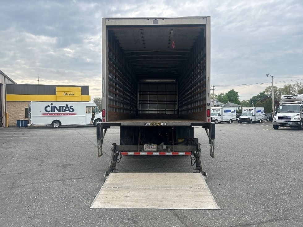 Medium Duty Box Truck-Light and Medium Duty Trucks-International-2020-MV607-Chicopee-MA-176,155\n\t\tmiles-$ 52,500 - Image 9