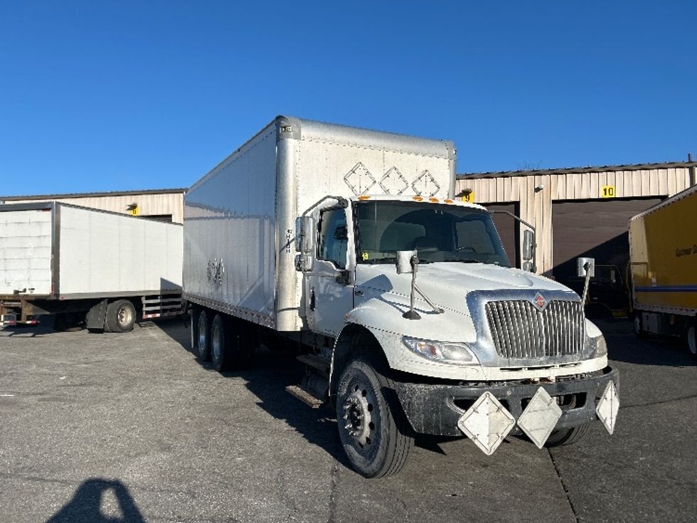 Medium Duty Box Truck-Light and Medium Duty Trucks-International-2020-MV607-Chicopee-MA-182,560\n\t\tmiles-$ 49,500 - Image 1