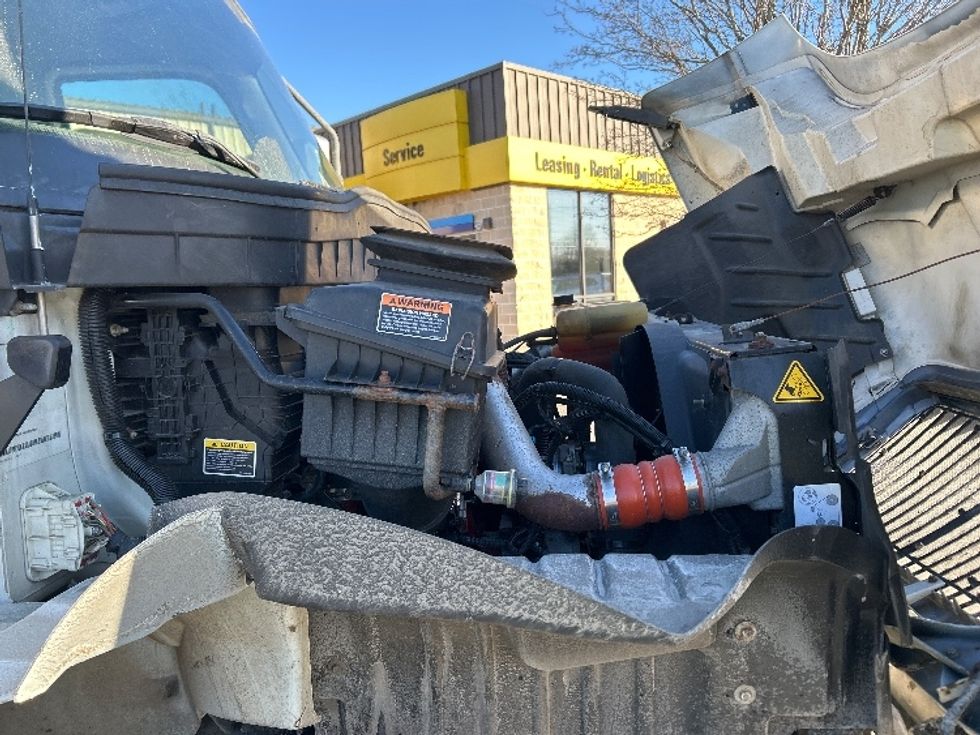 Medium Duty Box Truck-Light and Medium Duty Trucks-International-2020-MV607-Chicopee-MA-182,560\n\t\tmiles-$ 49,500 - Image 23