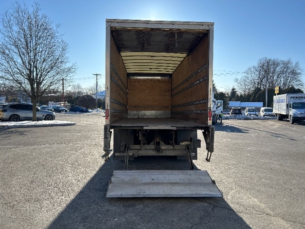 Medium Duty Box Truck-Light and Medium Duty Trucks-International-2020-MV607-Chicopee-MA-182,560\n\t\tmiles-$ 49,500 - Image 9