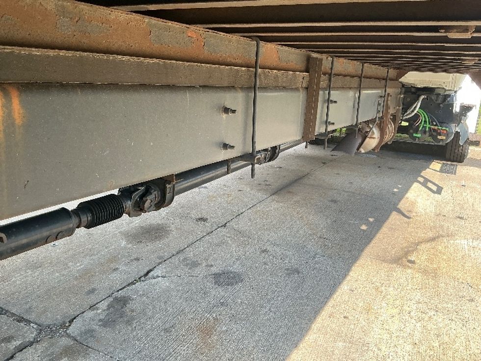 Medium Duty Box Truck-Light and Medium Duty Trucks-International-2020-MV607-Chicopee-MA-215,080\n\t\tmiles-$ 12,500 - Image 14