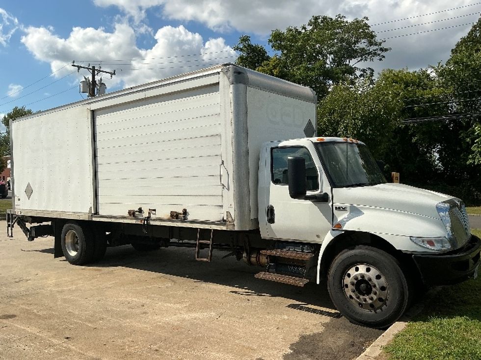 Medium Duty Box Truck-Light and Medium Duty Trucks-International-2020-MV607-Chicopee-MA-215,080\n\t\tmiles-$ 12,500 - Image 15