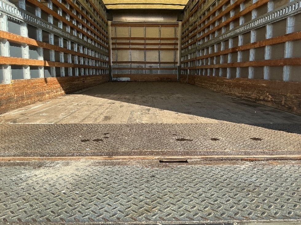 Medium Duty Box Truck-Light and Medium Duty Trucks-International-2020-MV607-Chicopee-MA-323,954\n\t\tmiles-$ 20,500 - Image 10
