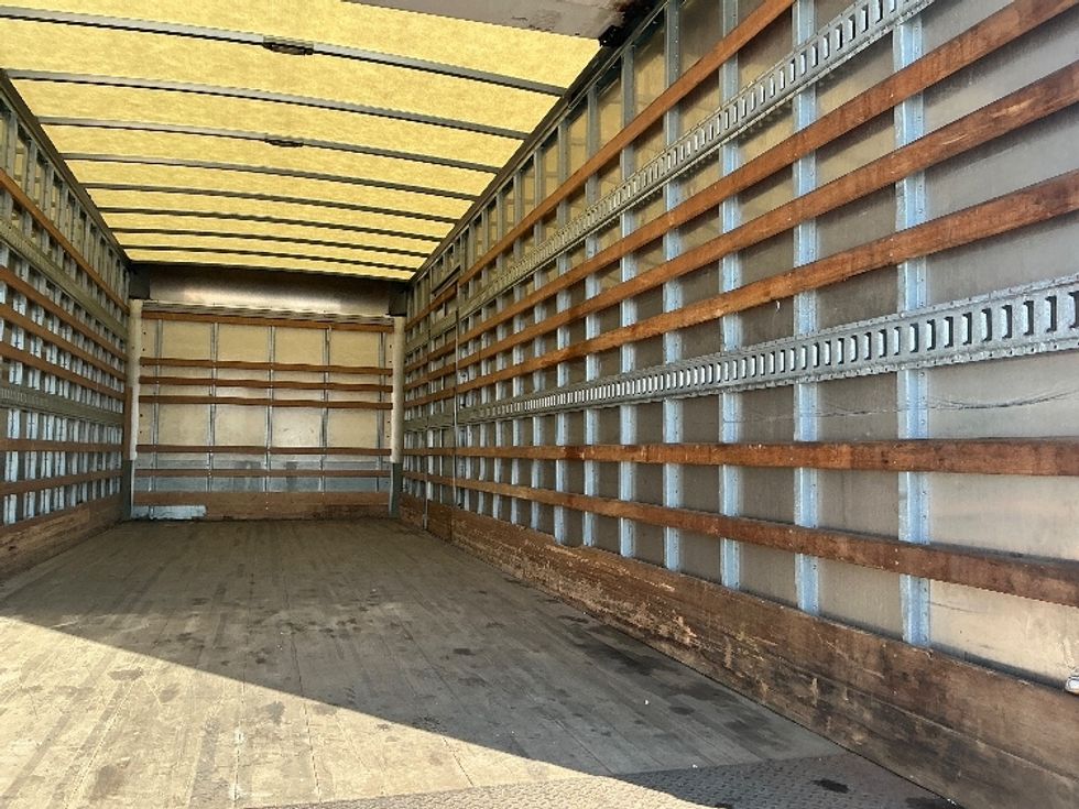 Medium Duty Box Truck-Light and Medium Duty Trucks-International-2020-MV607-Chicopee-MA-323,954\n\t\tmiles-$ 20,500 - Image 12