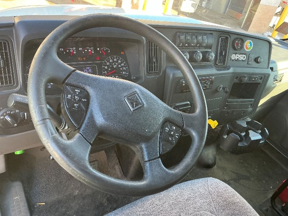 Medium Duty Box Truck-Light and Medium Duty Trucks-International-2020-MV607-Chicopee-MA-323,954\n\t\tmiles-$ 20,500 - Image 17