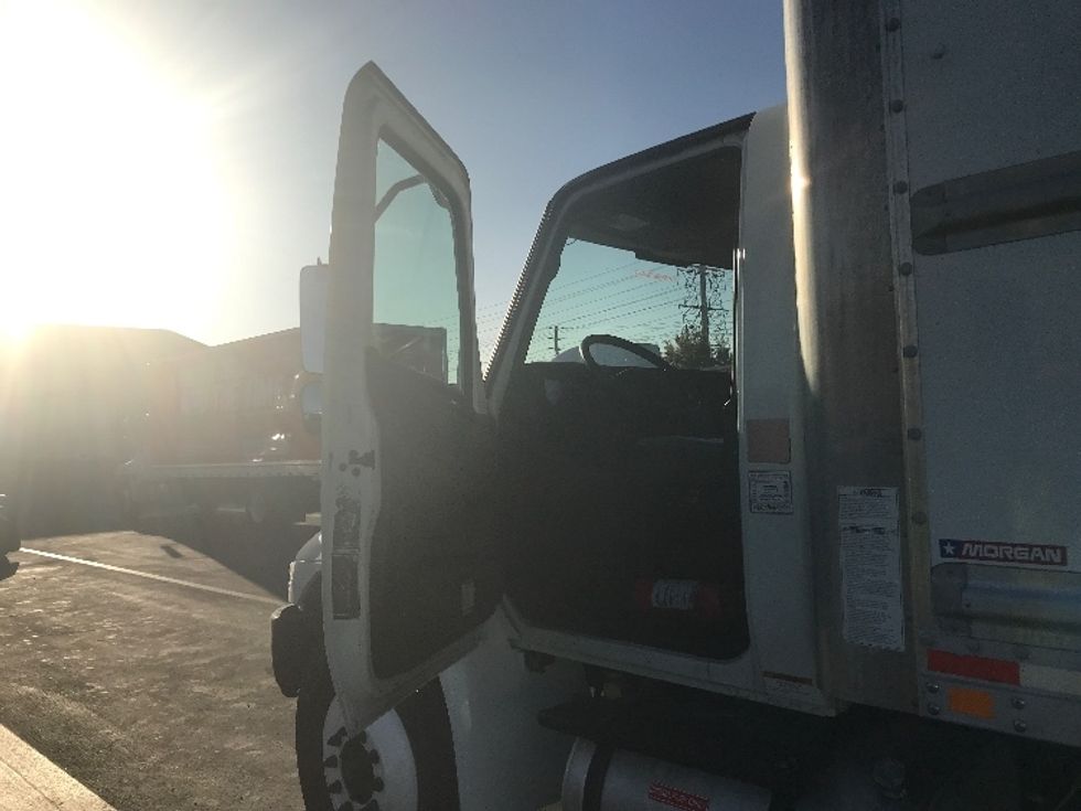 Medium Duty Box Truck-Light and Medium Duty Trucks-International-2020-MV607-Chino-CA-115,793\n\t\tmiles-$ 56,750 - Image 16