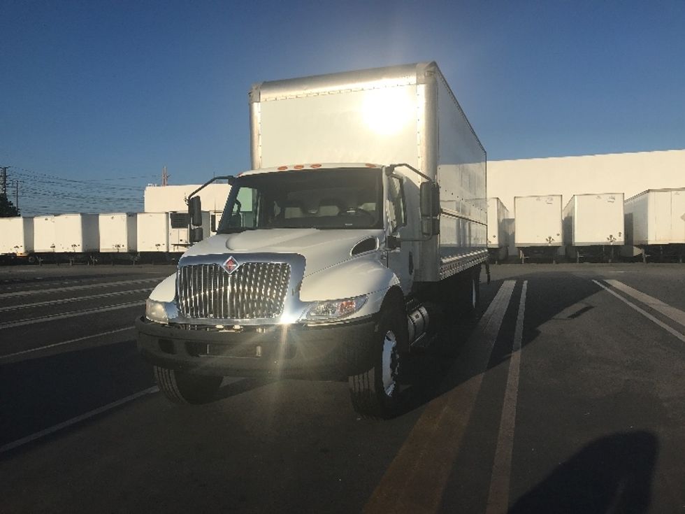 Medium Duty Box Truck-Light and Medium Duty Trucks-International-2020-MV607-Chino-CA-115,793\n\t\tmiles-$ 56,750 - Image 3