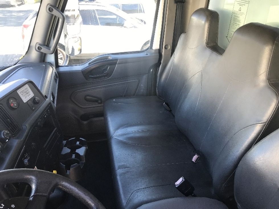 Medium Duty Box Truck-Light and Medium Duty Trucks-International-2020-MV607-Chino-CA-148,610\n\t\tmiles-$ 51,750 - Image 19