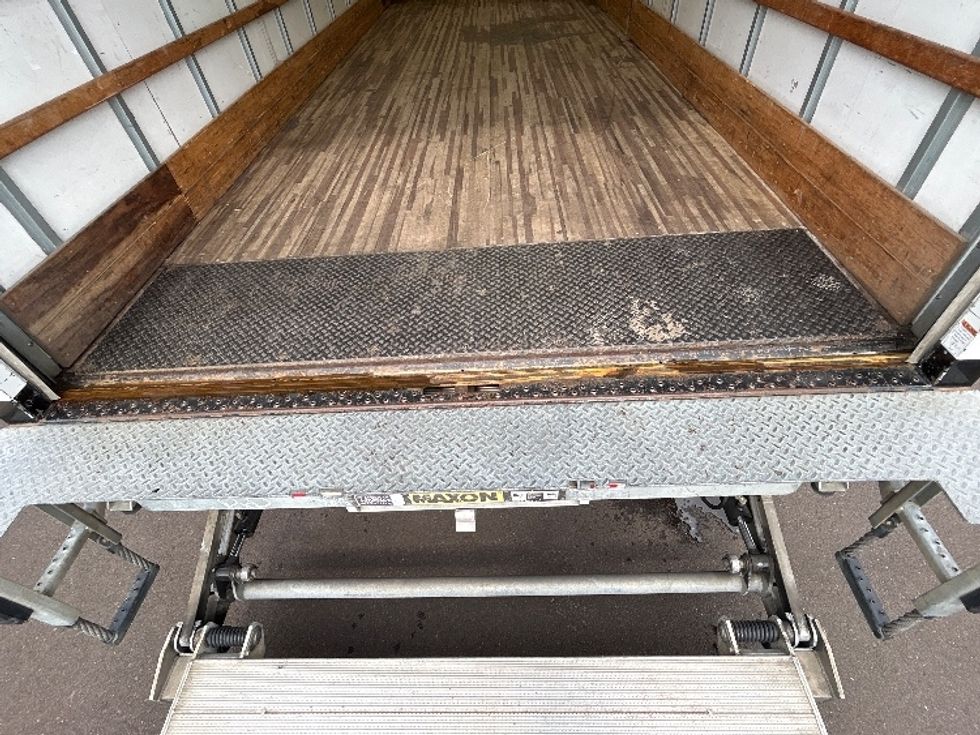 Medium Duty Box Truck-Light and Medium Duty Trucks-International-2020-MV607-Clackamas-OR-112,831\n\t\tmiles-$ 54,250 - Image 10