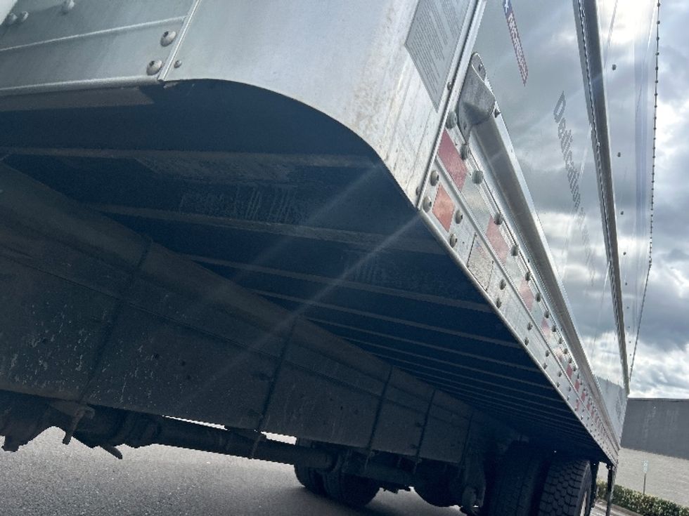 Medium Duty Box Truck-Light and Medium Duty Trucks-International-2020-MV607-Clackamas-OR-112,831\n\t\tmiles-$ 54,250 - Image 5