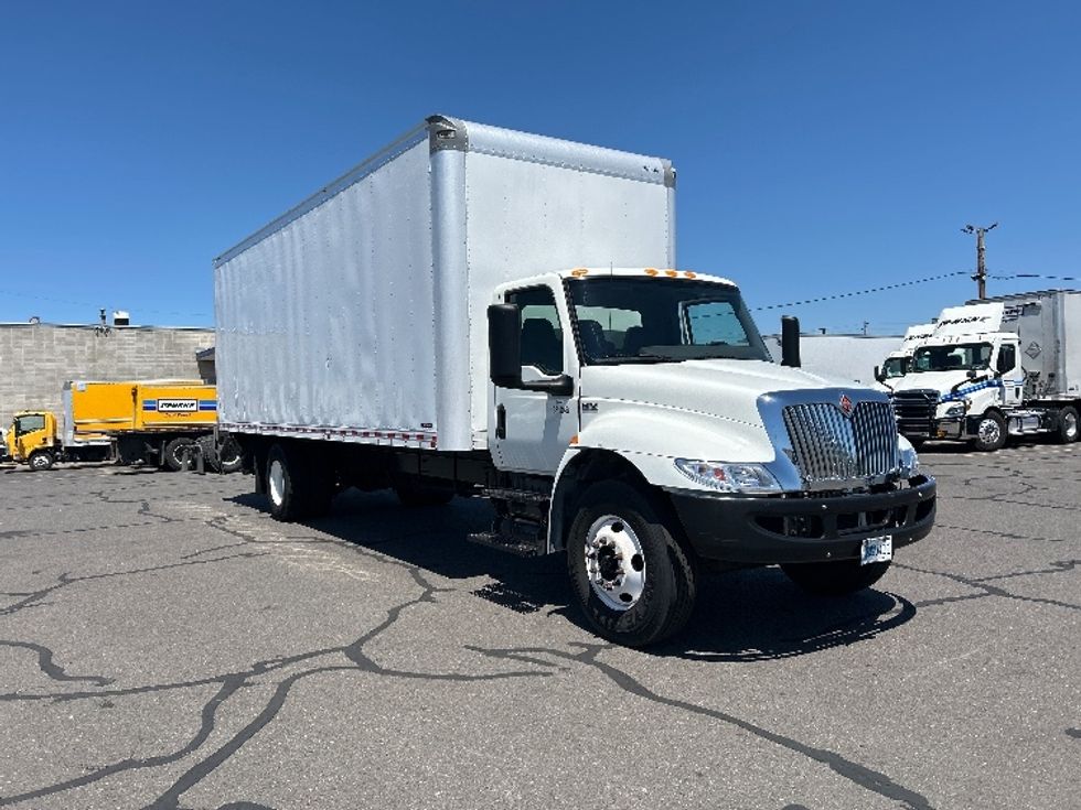 Medium Duty Box Truck-Light and Medium Duty Trucks-International-2020-MV607-Clackamas-OR-151,289\n\t\tmiles-$ 53,000 - Image 1