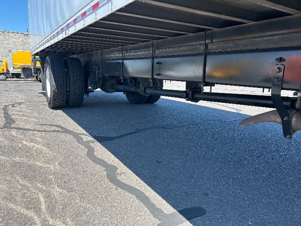 Medium Duty Box Truck-Light and Medium Duty Trucks-International-2020-MV607-Clackamas-OR-151,289\n\t\tmiles-$ 53,000 - Image 14