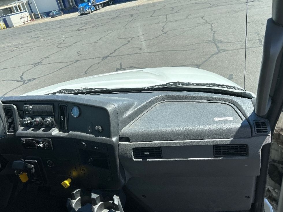 Medium Duty Box Truck-Light and Medium Duty Trucks-International-2020-MV607-Clackamas-OR-151,289\n\t\tmiles-$ 53,000 - Image 21