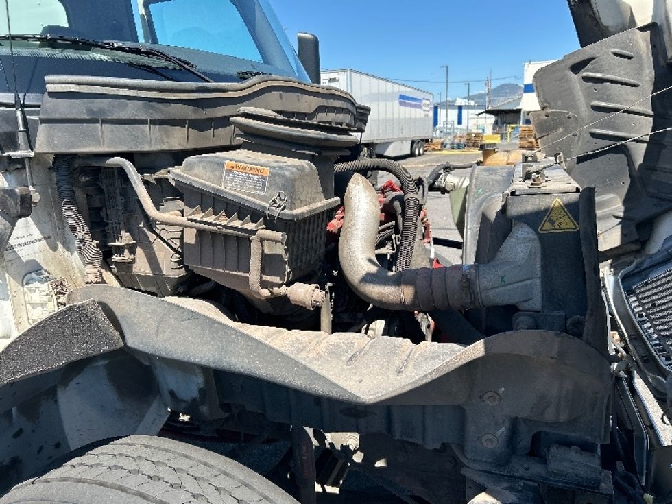Medium Duty Box Truck-Light and Medium Duty Trucks-International-2020-MV607-Clackamas-OR-151,289\n\t\tmiles-$ 53,000 - Image 23
