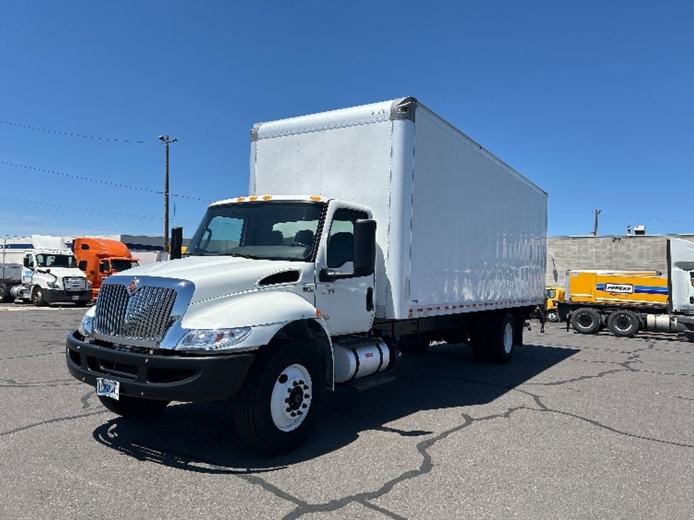 Medium Duty Box Truck-Light and Medium Duty Trucks-International-2020-MV607-Clackamas-OR-151,289\n\t\tmiles-$ 53,000 - Image 3