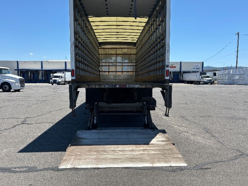 Medium Duty Box Truck-Light and Medium Duty Trucks-International-2020-MV607-Clackamas-OR-151,289\n\t\tmiles-$ 53,000 - Image 9