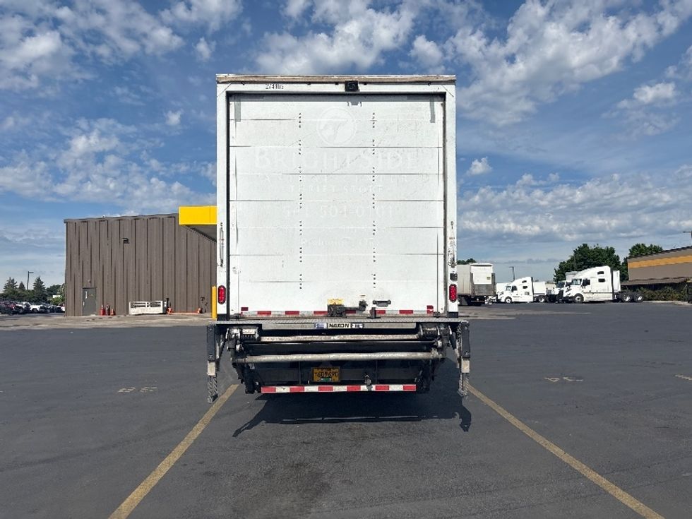Medium Duty Box Truck-Light and Medium Duty Trucks-International-2020-MV607-Clackamas-OR-168,675\n\t\tmiles-$ 39,250 - Image 7