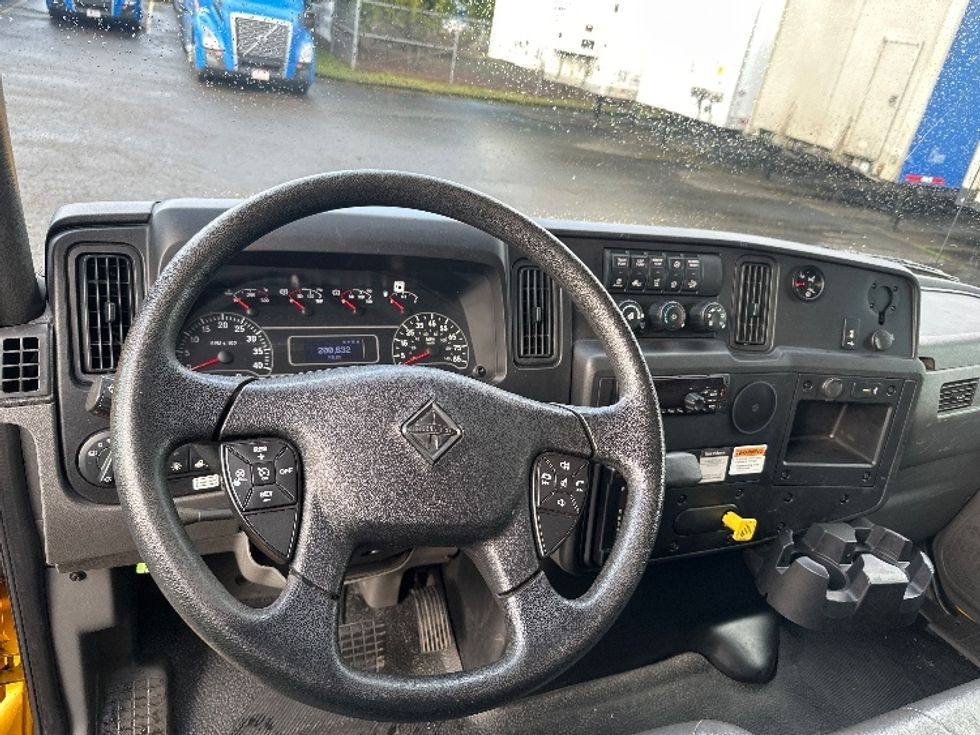 Medium Duty Box Truck-Light and Medium Duty Trucks-International-2020-MV607-Clackamas-OR-200,632\n\t\tmiles-$ 39,000 - Image 17