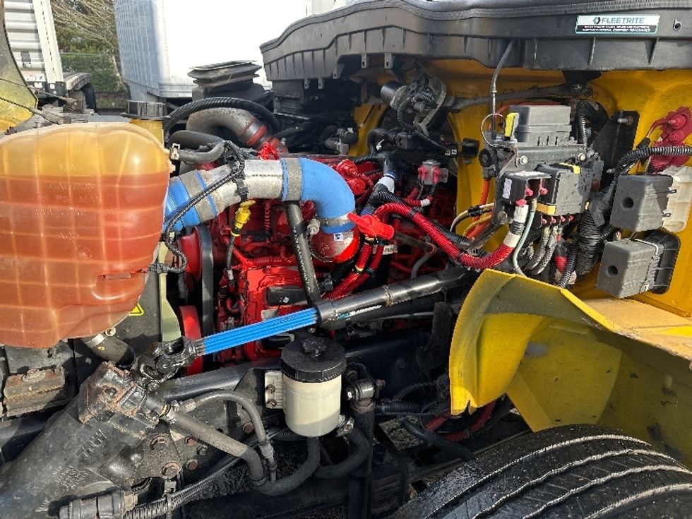 Medium Duty Box Truck-Light and Medium Duty Trucks-International-2020-MV607-Clackamas-OR-200,632\n\t\tmiles-$ 39,000 - Image 23