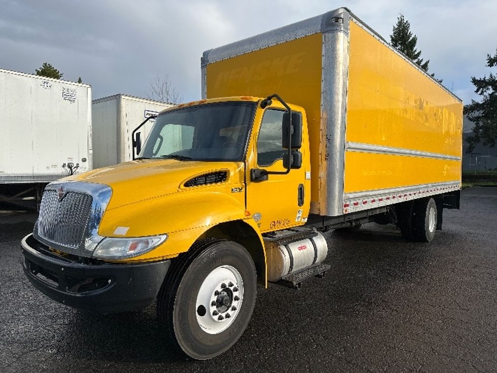 Medium Duty Box Truck-Light and Medium Duty Trucks-International-2020-MV607-Clackamas-OR-200,632\n\t\tmiles-$ 39,000 - Image 3