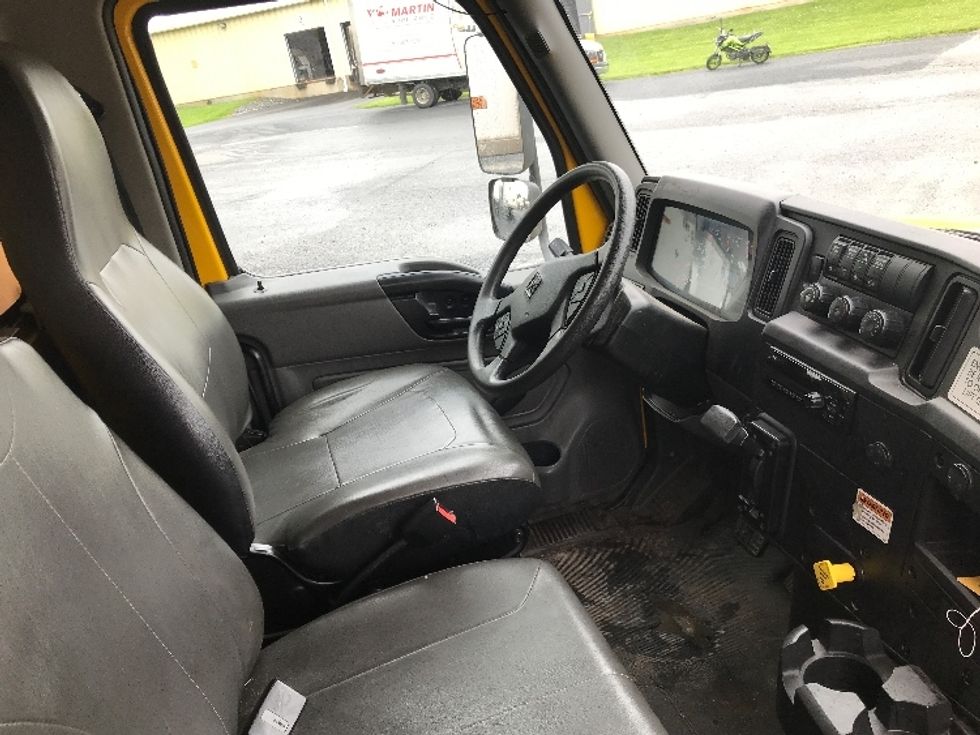 Medium Duty Box Truck-Light and Medium Duty Trucks-International-2020-MV607-Cleona-PA-192,638\n\t\tmiles-$ 43,250 - Image 22