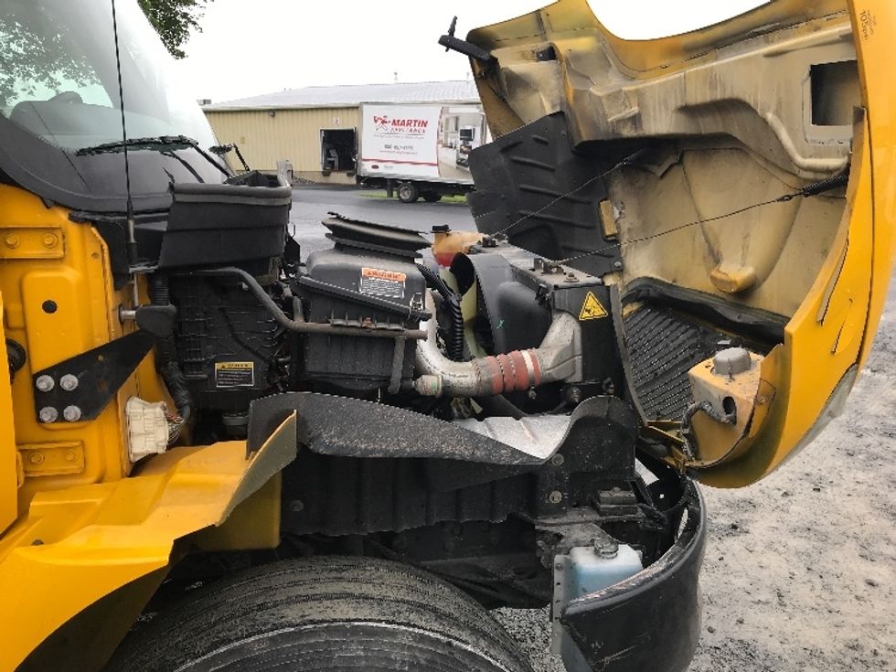 Medium Duty Box Truck-Light and Medium Duty Trucks-International-2020-MV607-Cleona-PA-192,638\n\t\tmiles-$ 43,250 - Image 23